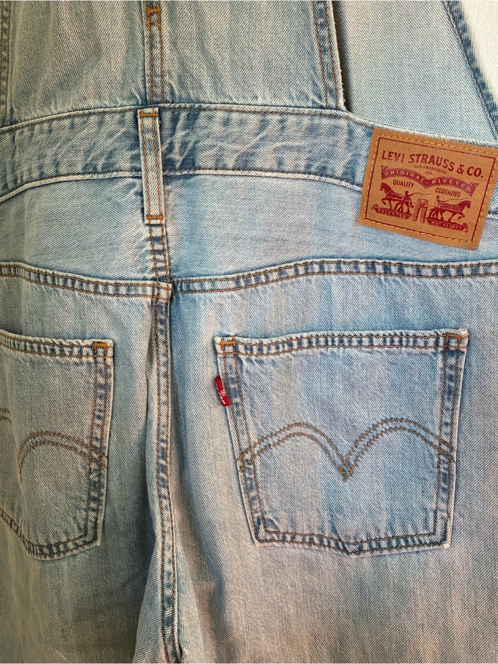 LEVI’S DENIM OVERALLS - Picture 3 of 9